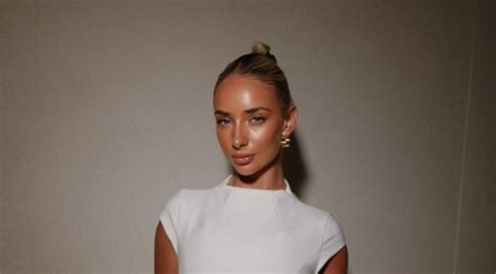 Unveiling The Truth Behind Avalon Nadfalusi's Leaked OnlyFans Content